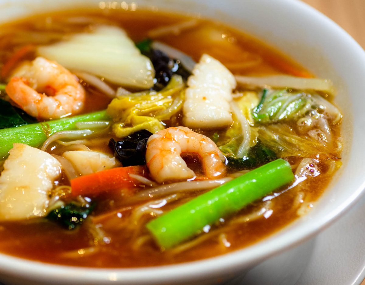 丸源ラーメン 熟成醤油海鮮五目そば 春限定たっぷりのお野菜と海鮮が入った 海鮮五目そば ぷりぷりの海老とイカ 22 03 22 俺ノランキング