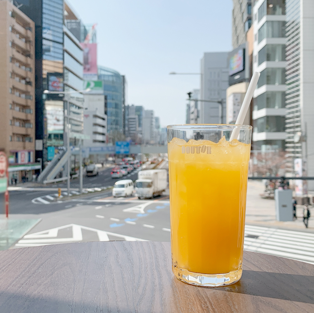 ドトールコーヒー みんなにしつもん 夏に飲みたいドリンクといえば やっぱりアイスコーヒー オレンジジュースを 飲み 22 08 23 俺ノランキング